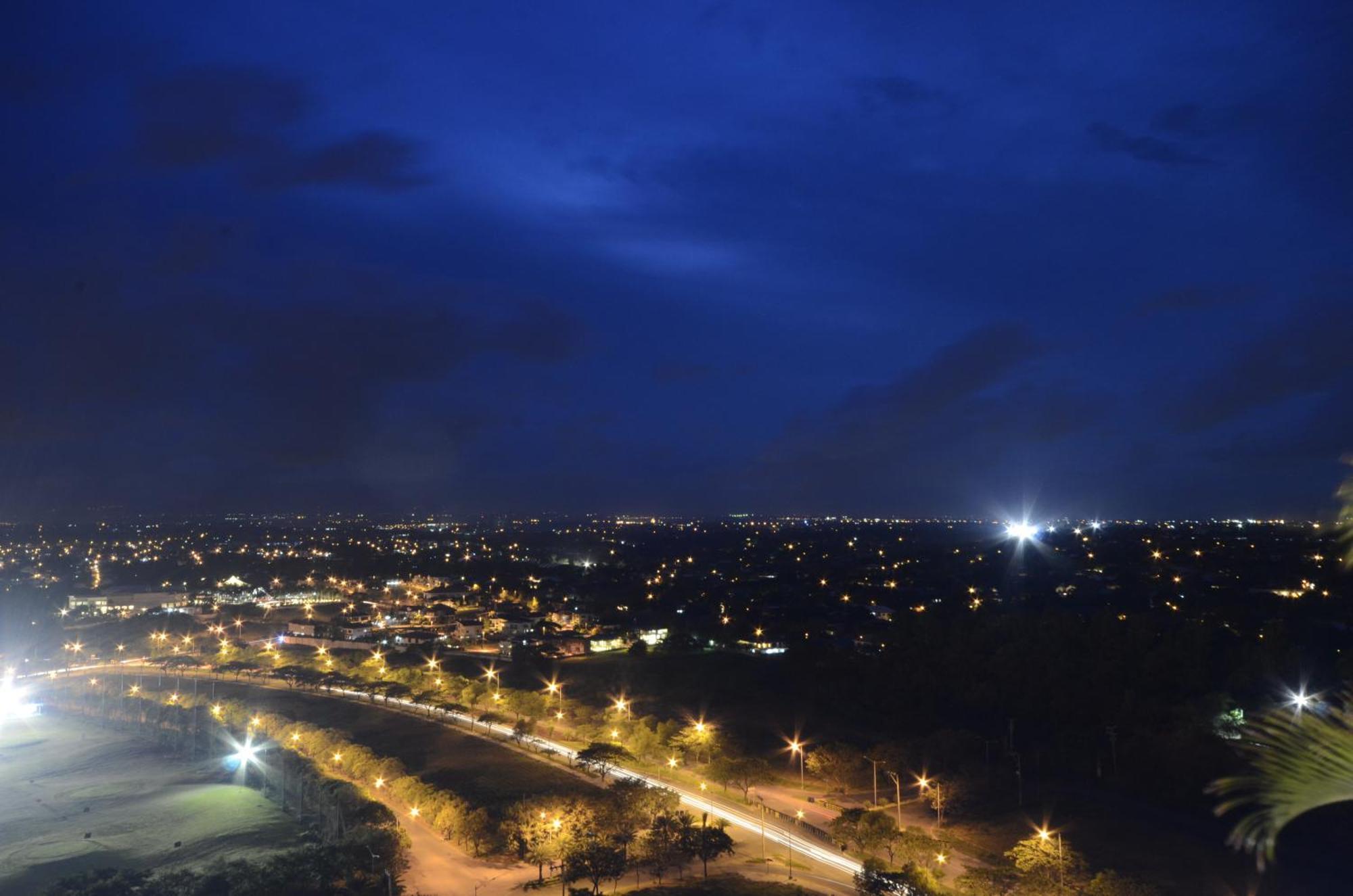 Parque Espana Residence Hotel Muntinlupa City Zewnętrze zdjęcie